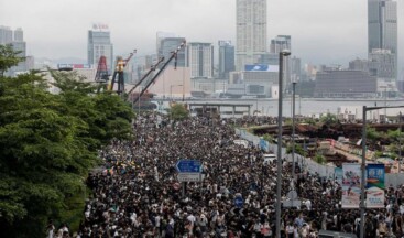 Hong Kong’da Gösteriler Devam Ediyor