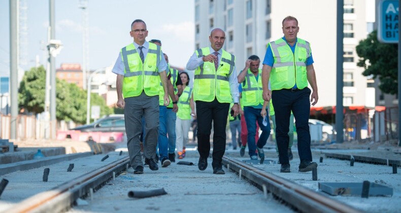 İzmir daha fazla hafif raylı sistem ve metroyla buluşacak