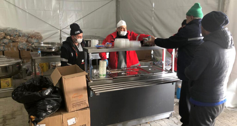 Ataşehir Belediyesi Hatay’da Aşevi Kurdu