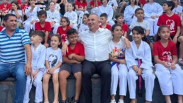 Esnaf ve Sporcu Dostu Ekrem Köse Çalışıyor