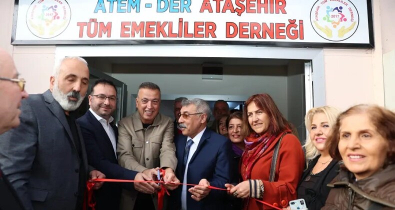 Başkan İlgezdi, Ataşehir Emekliler Derneği Açılışına Katıldı