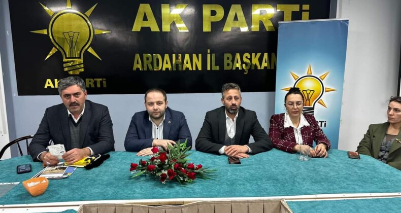 AK Parti Ardahan Teşkilatı İstişare Toplantısı Yaptı