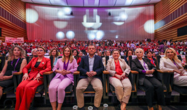 CHP Kadın Kolları Başkanı Asu Kaya Seçildi