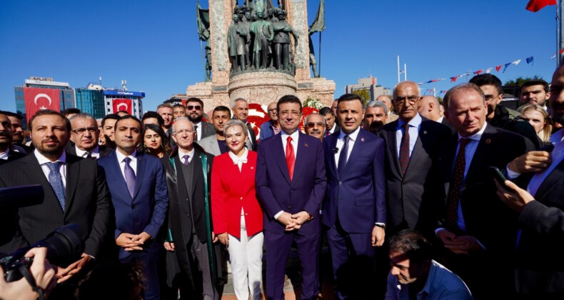 Cumhuriyeti’nin 101’inci Kuruluş Yıldönümü, Taksim’de Kutlandı