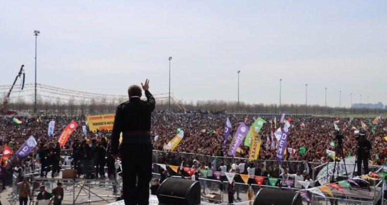 İstanbul’da Newroz Coşkuyla Kutlandı